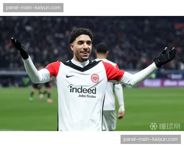 法兰克福3-0完胜达姆施塔特，马尔穆什传射建功